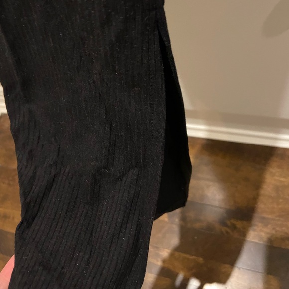 Year of Ours Split Hem Leggings - Picture 2 of 5